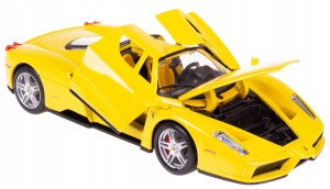 FERRARI ENZO MODEL METALOWY BBURAGO 1:24 ŻÓŁTY