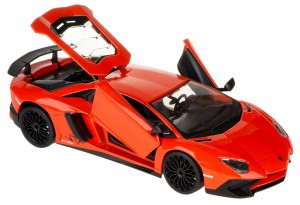 LAMBORGHINI AVENTADOR SV COUPE MODEL BBURAGO 1:24