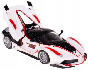 FERRARI FXX K MODEL METALOWY BBURAGO 1:24 BIAŁY