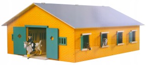 DREWNIANA STAJNIA DLA KONI 9 BOKSY I GOSPODARCZY B