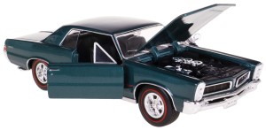1965 PONTIAC GTO MODEL METALOWY WELLY 1:24 ZIELONY