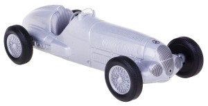 MERCEDES-BENZ W125 1937 MODEL WELLY 1:34/39 SREBR