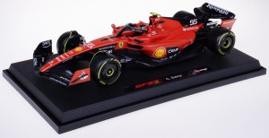 FERRARI SF-23 BOLID F1 MODEL METALOWY BBURAGO 1:18 #55 C.SAINZ