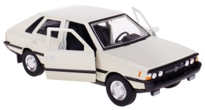 FSO POLONEZ 1500 MR `78 BOREWICZ MODEL METAL WELLY 1:34/39 KREMOWY