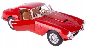 FERRARI 250GT BERLINETTA MODEL MET. BBURAGO 1:24